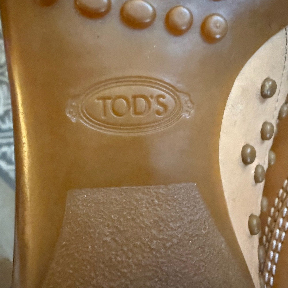 Tod's Tan Leather Flats almost new - Picture 8 of 9
